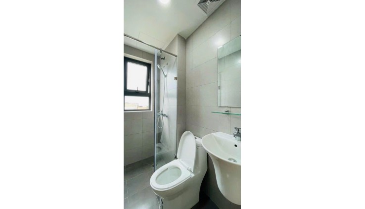 Bán gấp nhà HXH Quận 7 170m2 ngang 4 1T3L nội thất cao cấp sổ sẵn giá 9.45 tỉ
